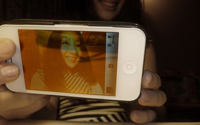 13 Things You Should Know About the ‘Word of the Year’ – Selfie