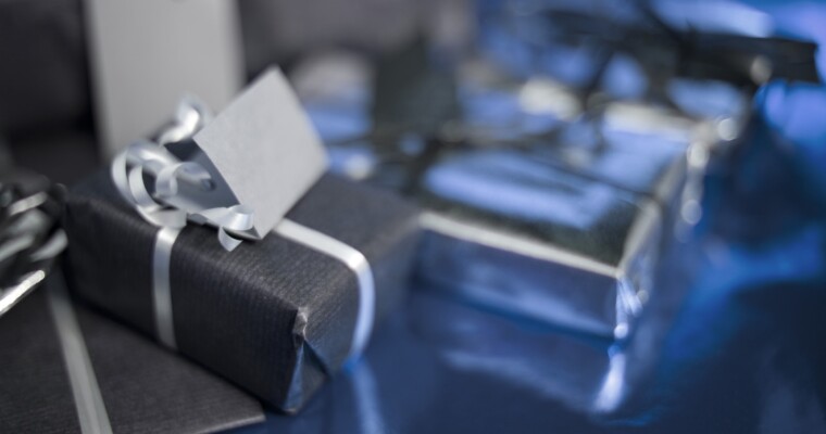 Holiday Gift Guide for the Social Media Pro in your Life