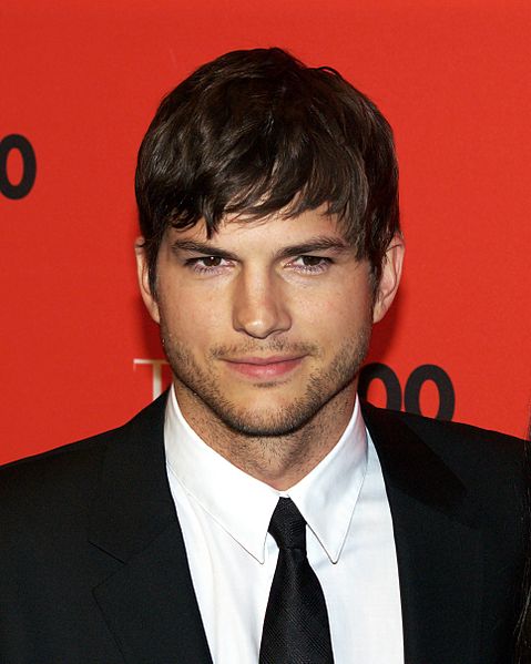 479px-Ashton_Kutcher_by_David_Shankbone