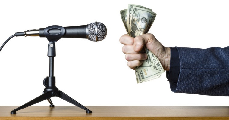 How to Build Business While Speaking at Conferences