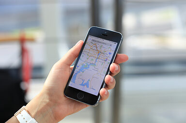 Google Maps For iOS Upgraded with Offline Navigation, Local Gas Prices, and More