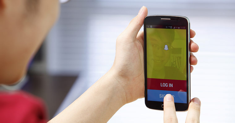 Snapchat Now Lets You Order Custom-Designed Geofilters