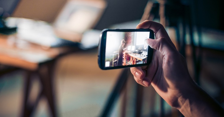 How to Use Video to Elicit Human Connection: An Interview with #SEJSummit Speaker Melissa Palazzo-Hart