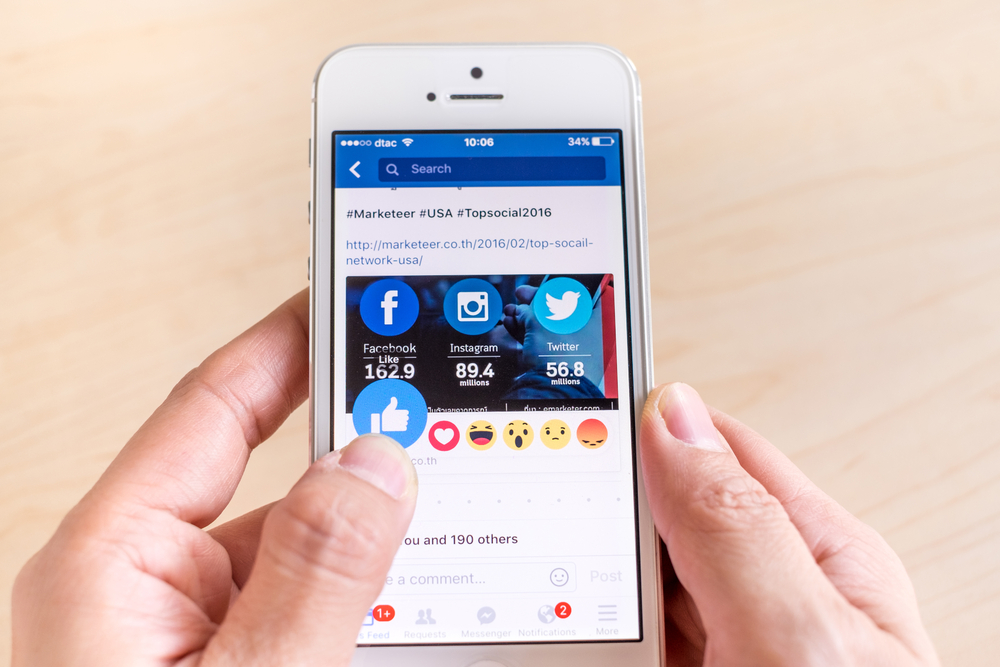 Facebook to Favor Live Videos Over Recorded Videos in News Feed