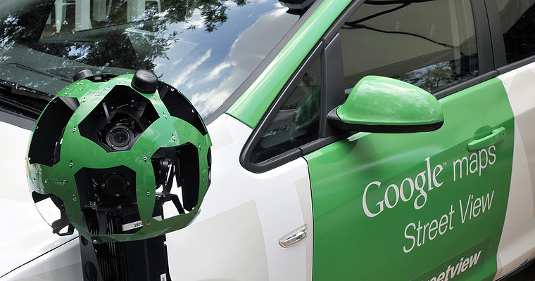 Google Street View Gets Much Needed Update: Navigate With a Swipe
