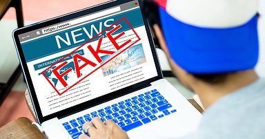 Facebook to Block Ads From Pages That Share Fake News