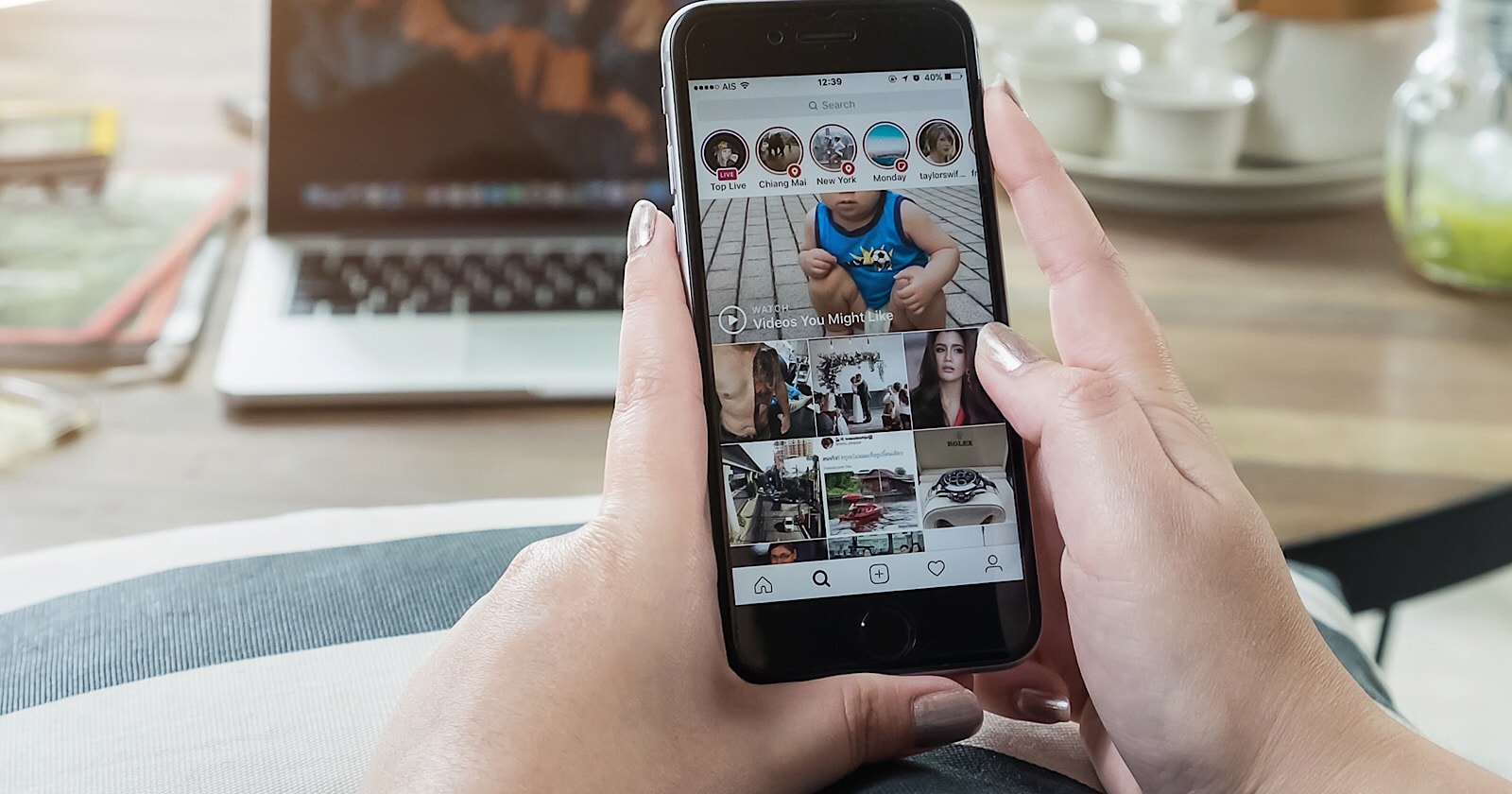 Instagram Tests Sharing Stories Directly to Facebook