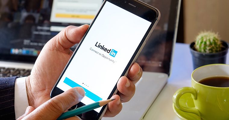 LinkedIn is Testing Autoplaying Video Ads on Mobile