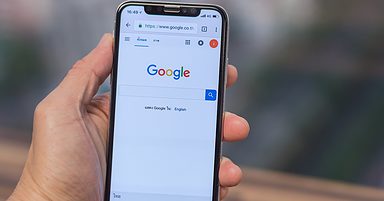 Google Switches to Infinite Scrolling Mobile Search Results