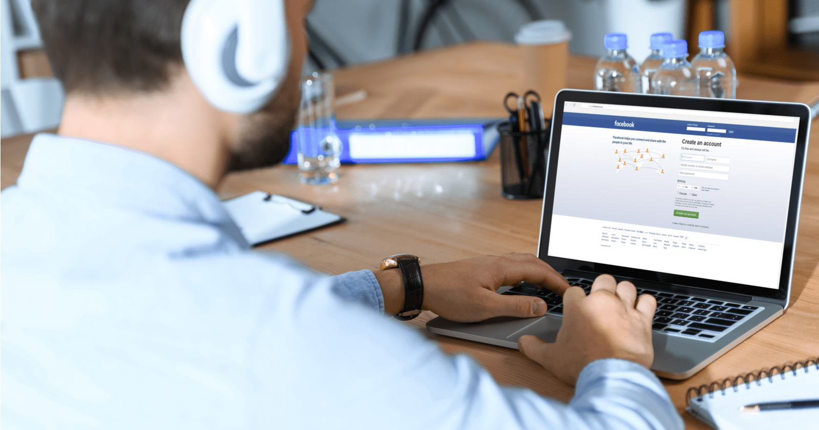 How Much Time Do Digital Marketers Spend on Facebook at Work? [POLL]