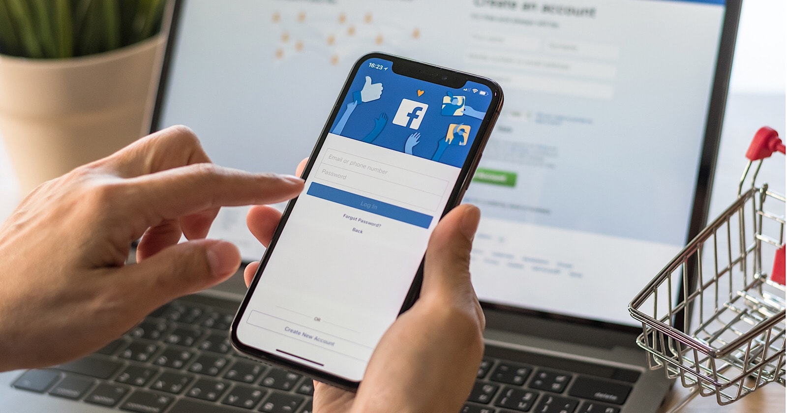 Facebook is Letting Some Users Promote Marketplace Listings