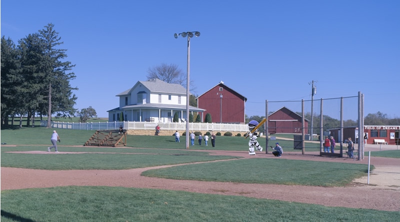 Robot playing at the Field Of Dreams