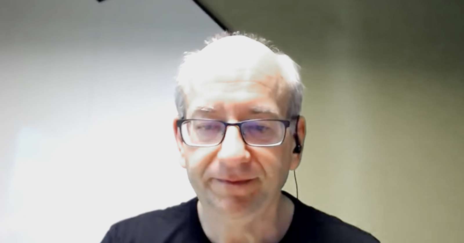 image of google's john mueller answering a question about the disavow tool and negative seo