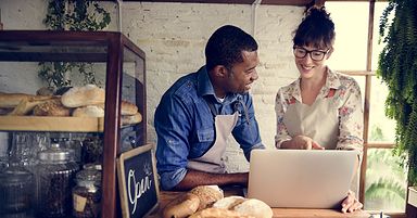 7 Reasons Marketers & SEO Pros Should Use Social Media at Work