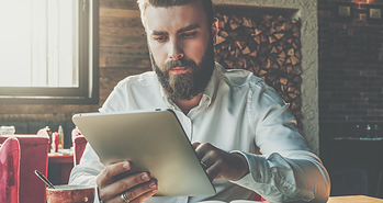 Your Holiday Marketing Campaign Checklist: 6 Essentials