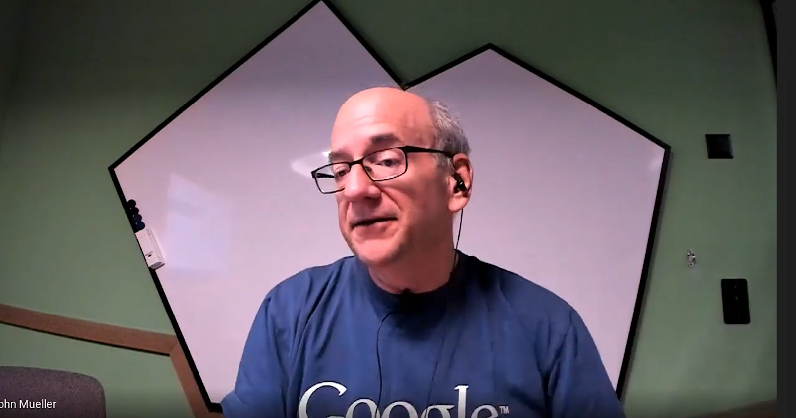 Google Checks Status Codes Before Anything Else When Crawling Content