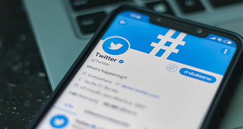 How To Become A Social Media Manager