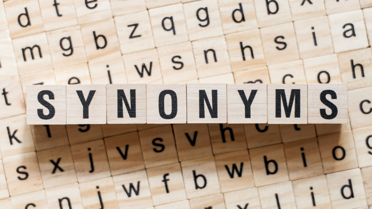 find 30 synonyms and antonym with words​ 