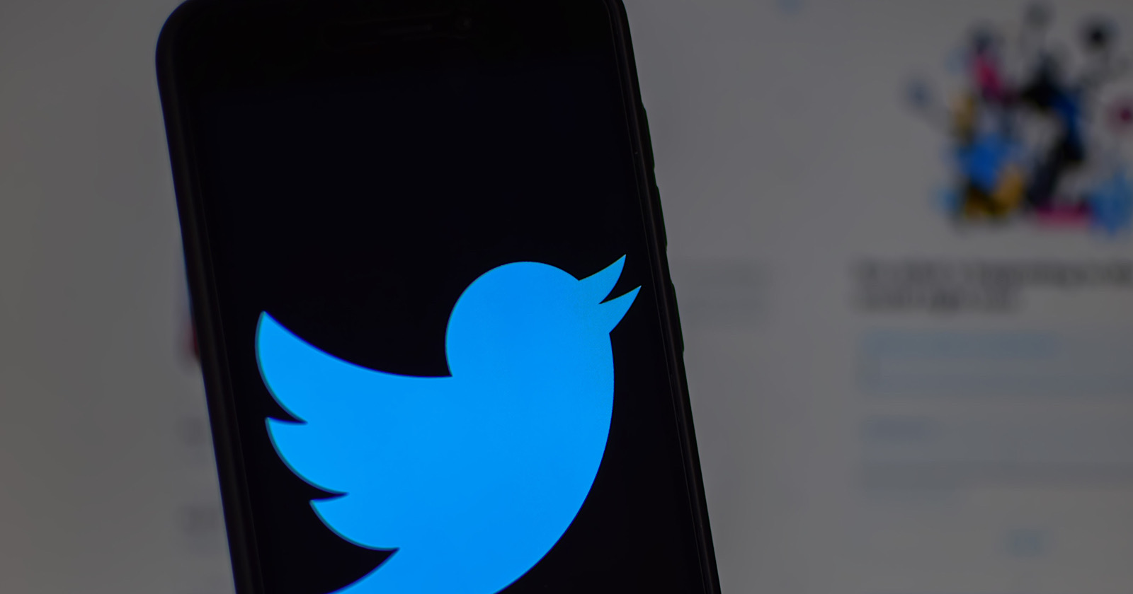 Twitter to Let Users Choose Who Can Reply to Tweets