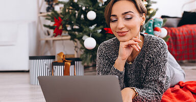 Google Shares 16 Stats About Holiday Shoppers