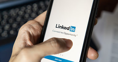 LinkedIn Users Can Now Control Who Sees Their Posts