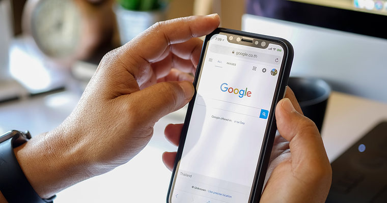 Why Is Google Paying French Publishers but Fighting Australia?