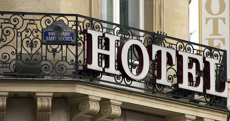 Google Forced to Pay $1 Million For ‘Misleading’ French Hotel Rankings