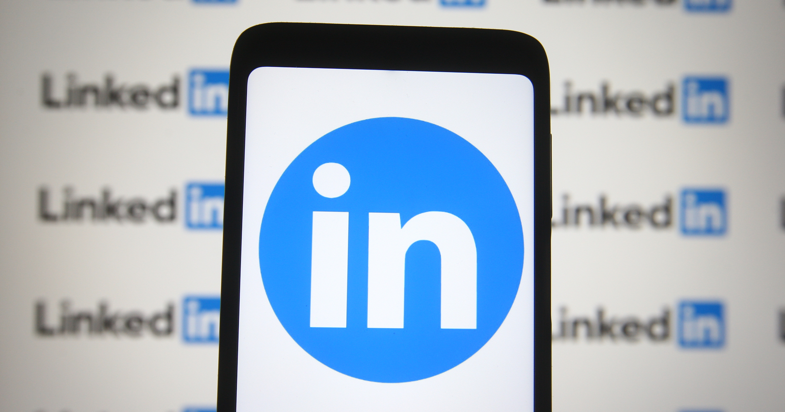 LinkedIn Users Can Add An Intro Video to Their Profile