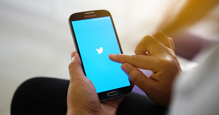 How to Be a Top Tweeter: 10 Tips That Will Get Your Tweets Noticed