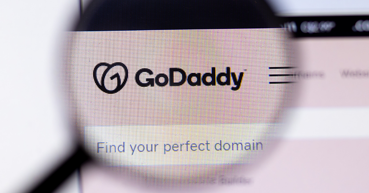 Google Teams Up With GoDaddy