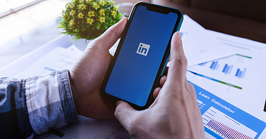 LinkedIn Adds Live Video & Newsletters To Creator Mode