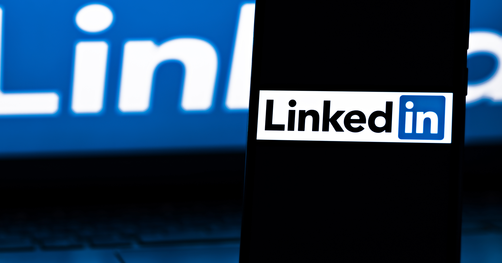 LinkedIn Lets Freelancers Promote Their Services For Free