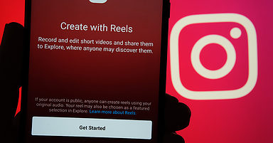 New Instagram Reels Features Include Crossposting, Insights, + More