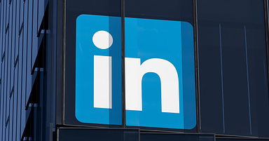 LinkedIn Lets You Add Clickable Links To Photo Posts