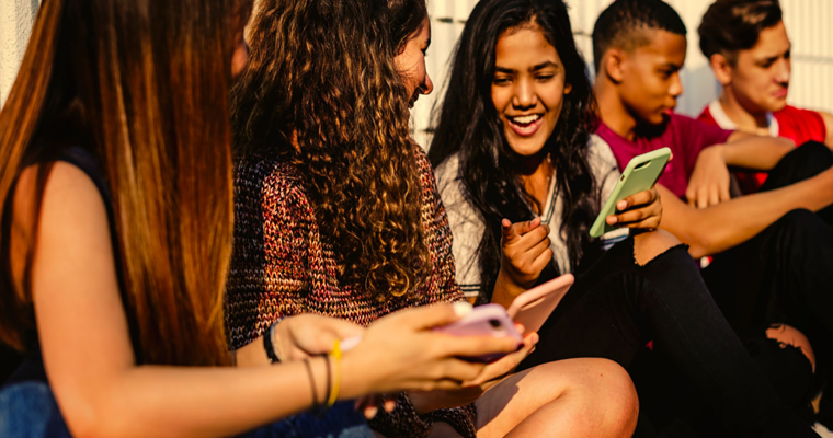 Facebook’s Popularity Plummets As YouTube Takes Top Spot With Teens
