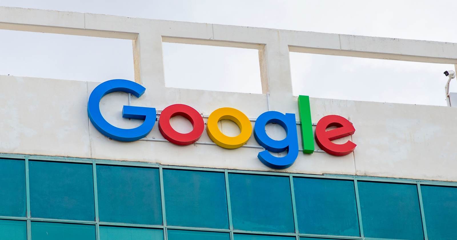 Google Recommends Multiple Date Signals On Webpages