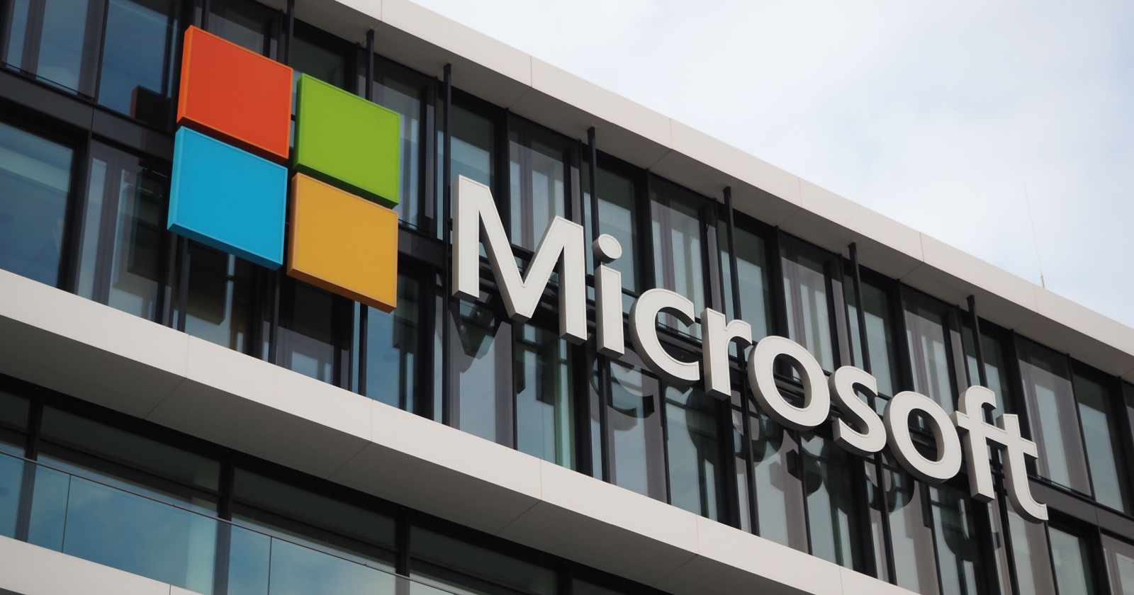 Microsoft CEO: “Every App Is Going To Be An AI App”