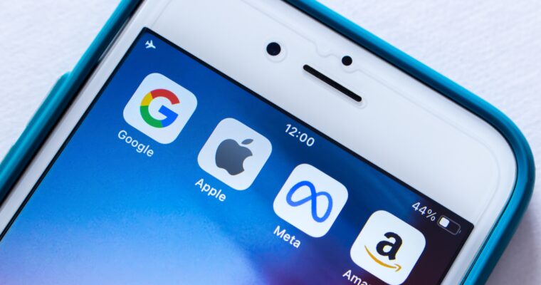 Should Congress Investigate Big Tech Platforms?