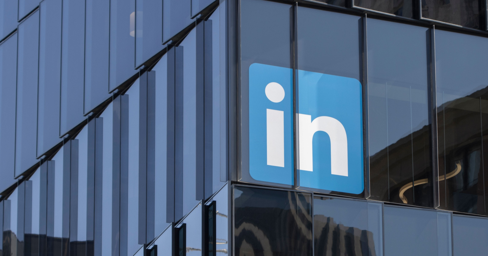 LinkedIn Rolls Out 4 Updates For Business Pages