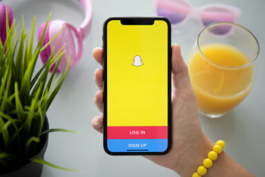 Snapchat Launches My AI: A New Social Media Chatbot