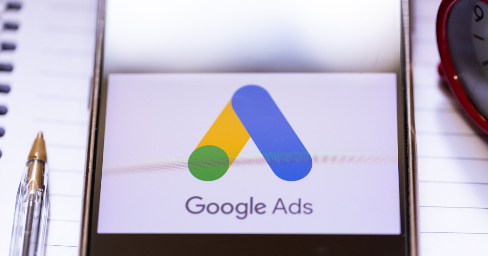 Google Ads pospone el cambio de atribución basada en datos hasta mediados de julio