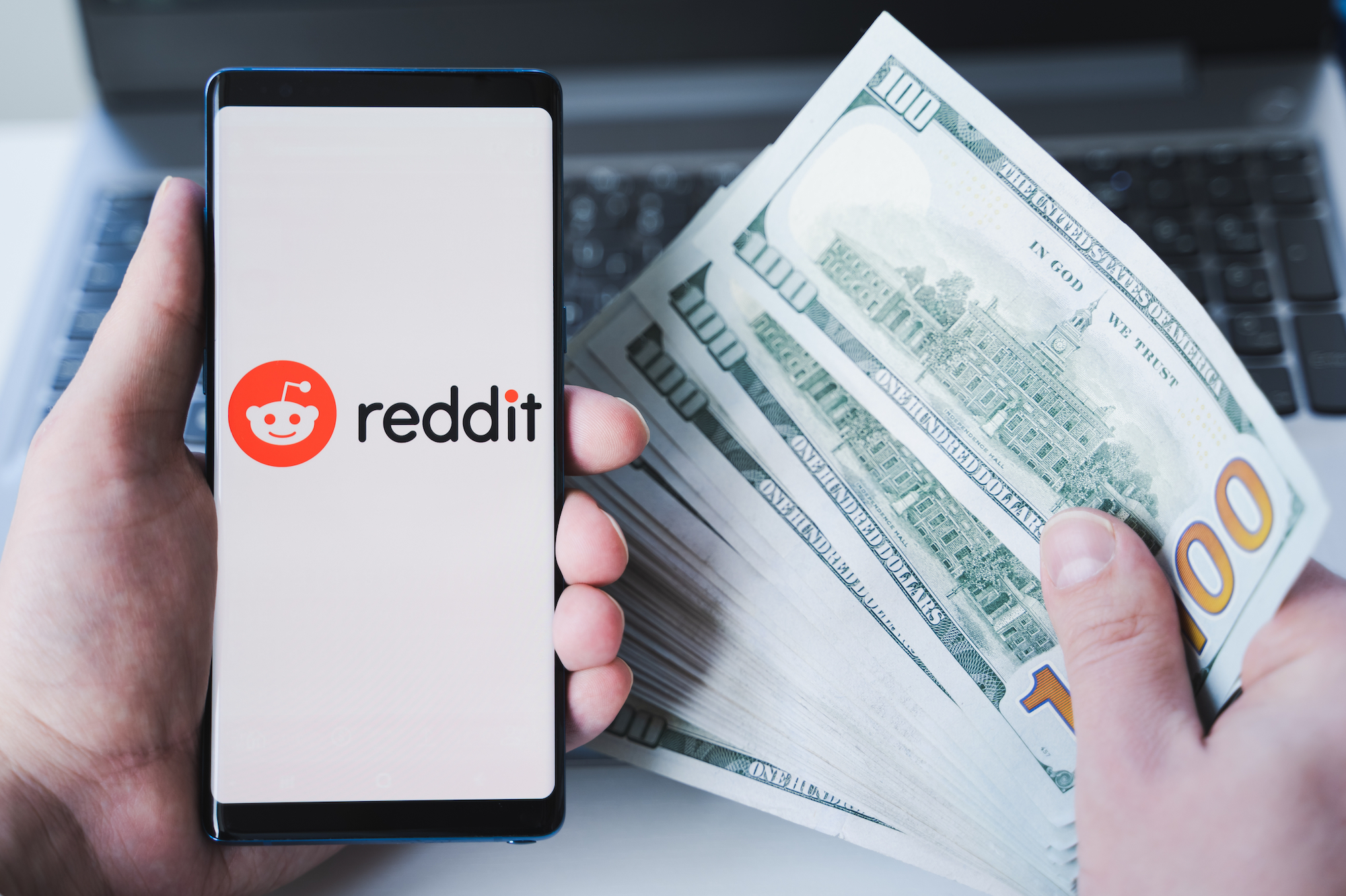 Las comunidades populares de Reddit apoyan a estos desarrolladores de aplicaciones en una protesta prolongada