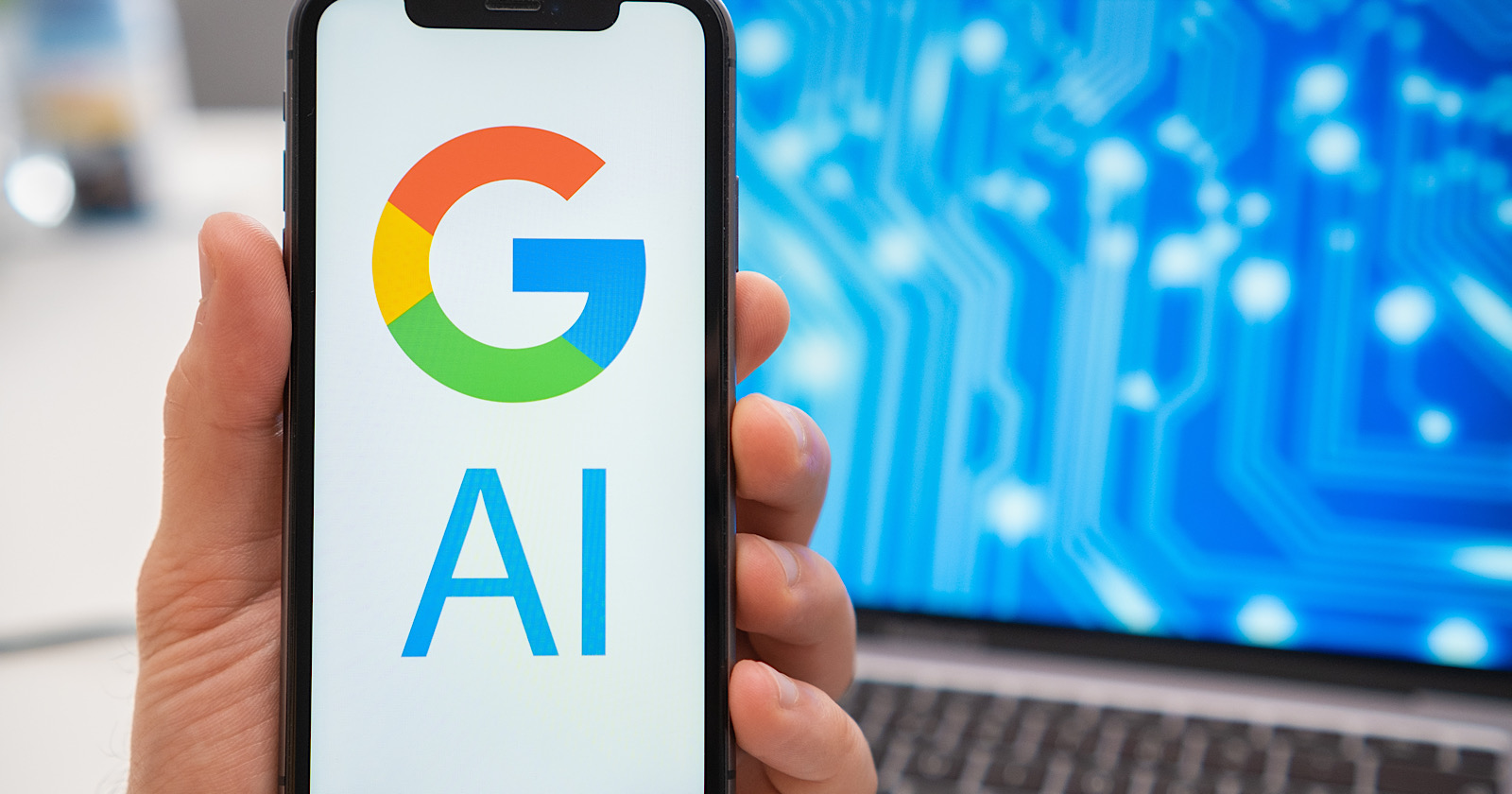 Google lanza NotebookLM, un asistente para tomar notas con IA
