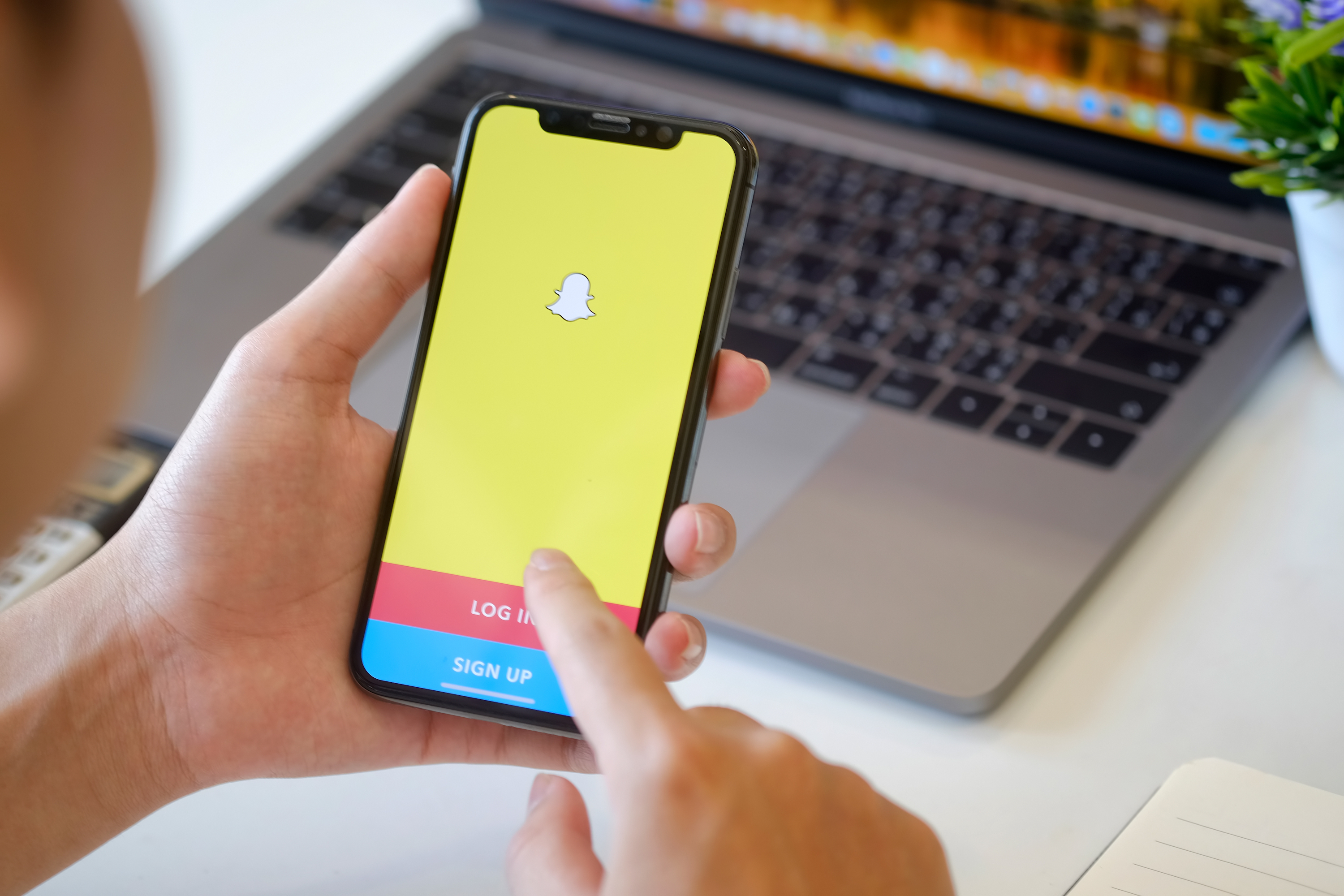 new snapchat screen sharing for web and iphone app