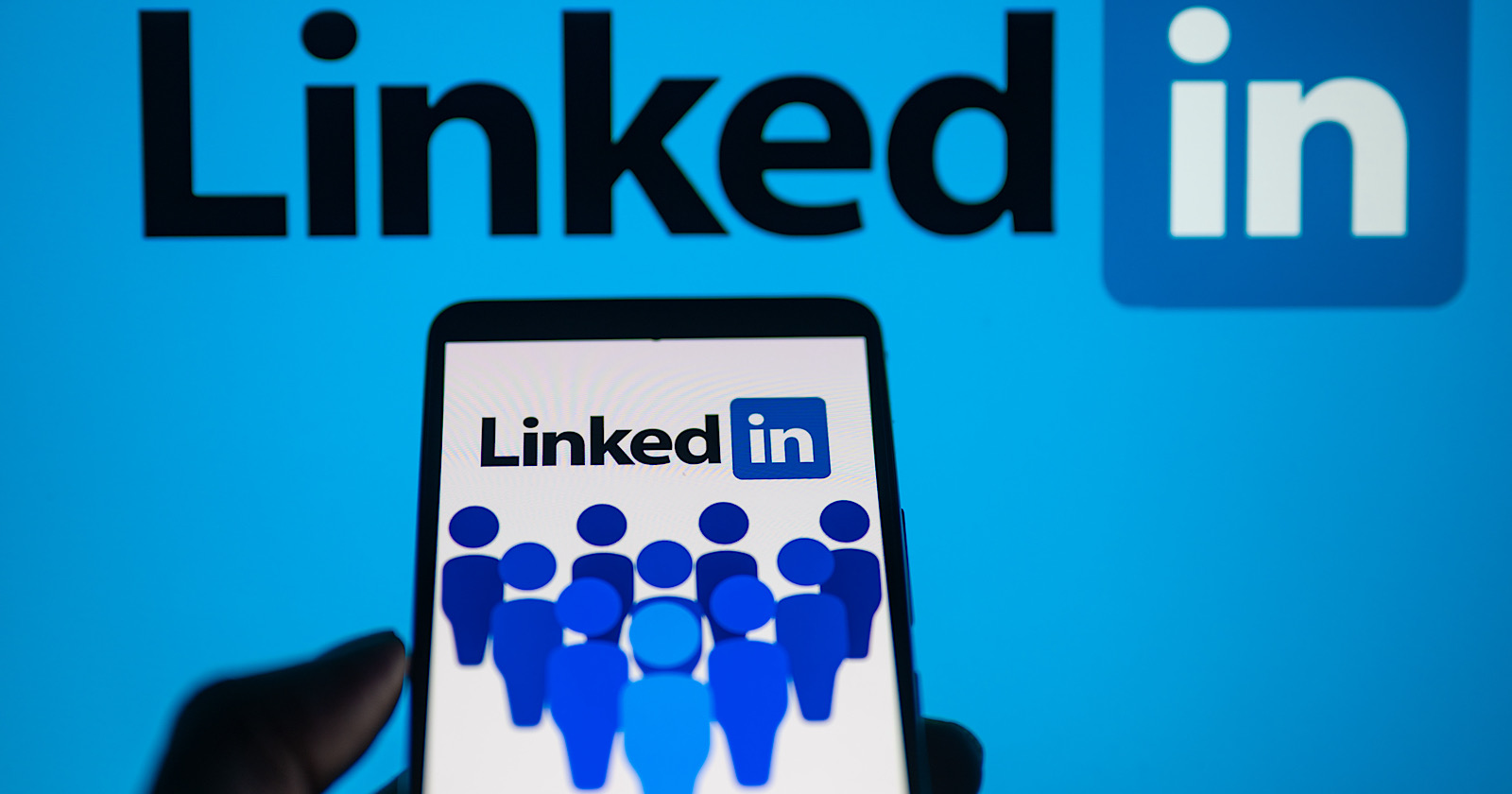 LinkedIn Reaches 1 Billion Members, Unveils AI Job Search Tools