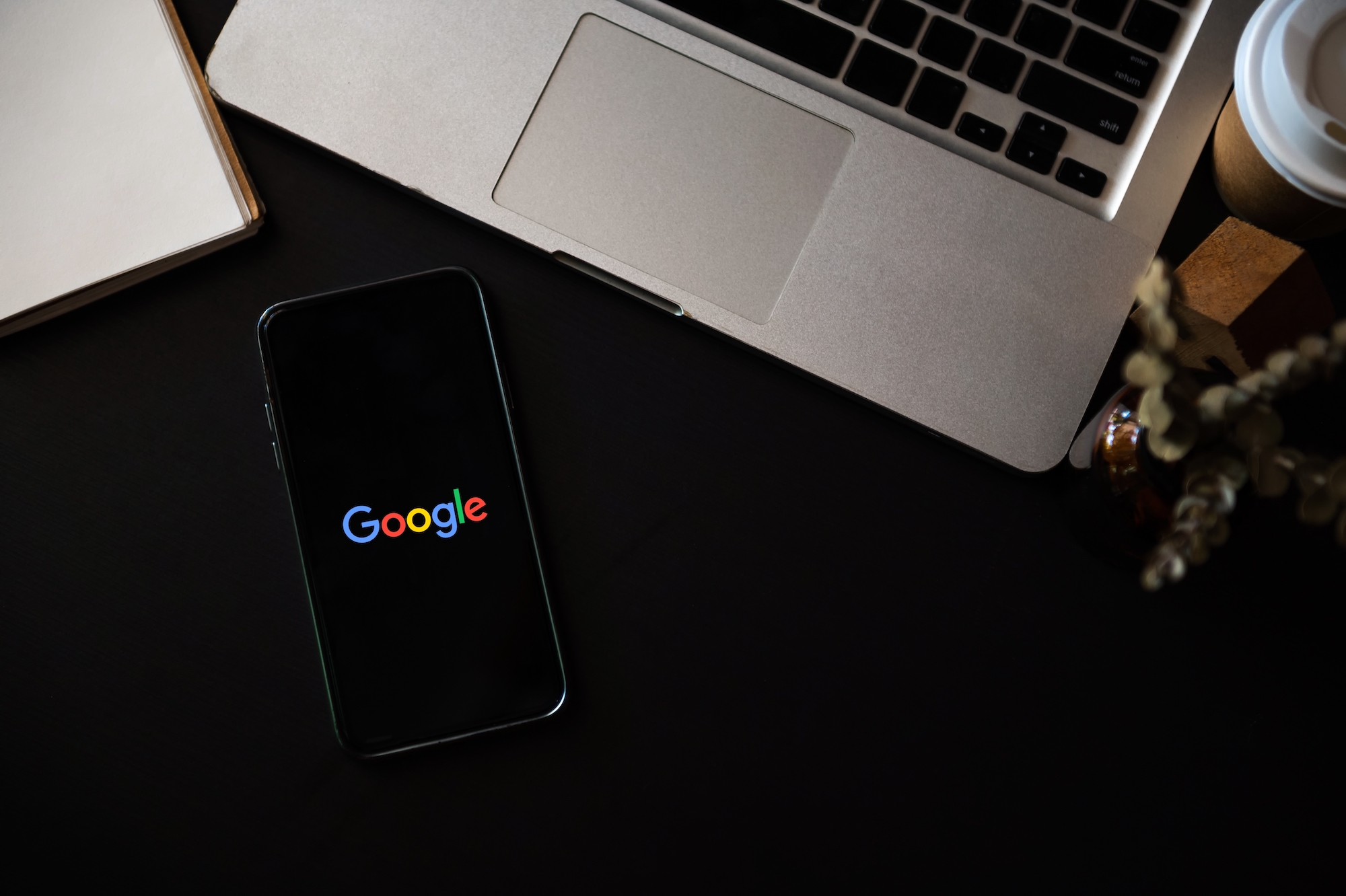 How Google Blends Search, Social, Local, Shopping, AI, And Ads via @sejournal, @kristileilani