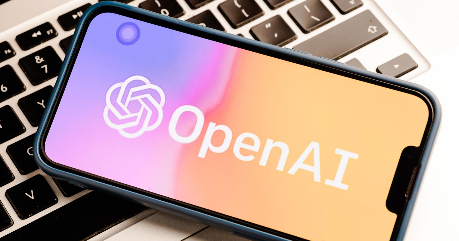 OpenAI para mostrar contenido y enlaces en respuesta a consultas
