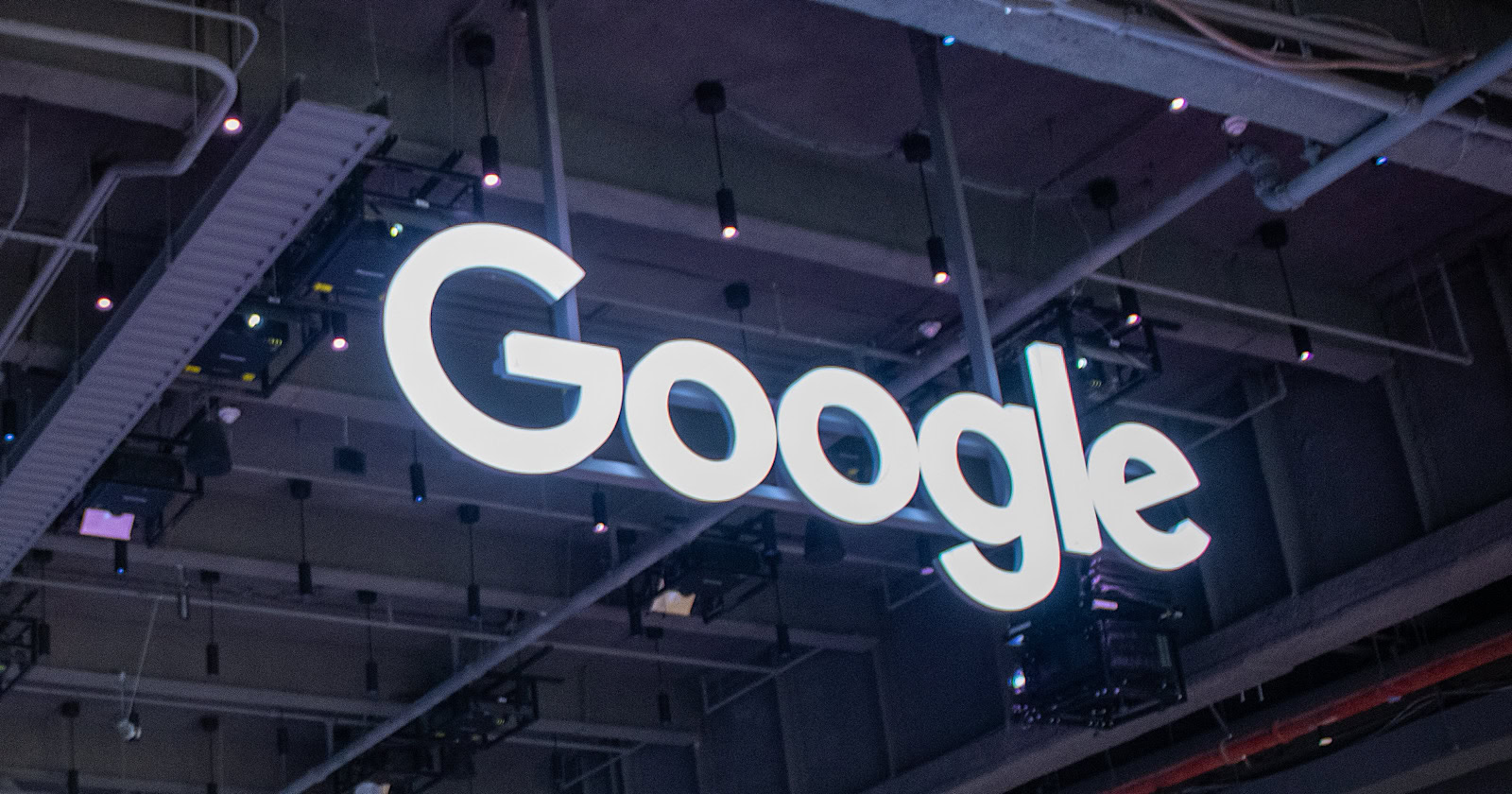 Google advierte sobre una «nueva realidad» a medida que el motor de búsqueda tropieza (ACTUALIZACIÓN)
