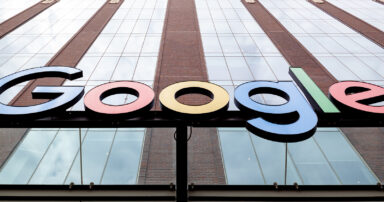 Google & Apple Maps: 20% of Local Searches Now Start Here
