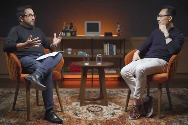 Screenshot of Y Combinator CEO Garry Tan speaking with DoorDash co-founder Tony Xu speaking on the Y Combinator video podcast episode